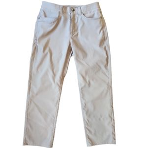 ⛰️ Mens Size 32/30 Under Armour Khaki Pants